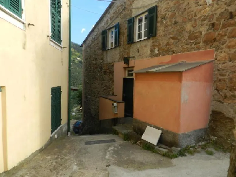 Trilocale In Dimora Tipica Apartment Montale   Montale (Liguria)